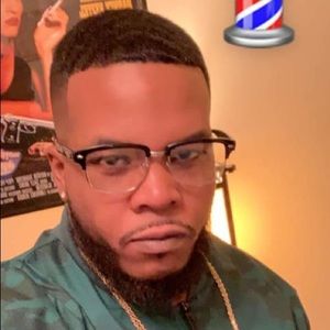 Meet your Posher, Clarence